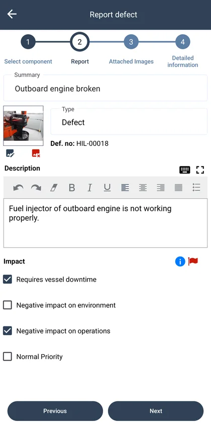 Marad App on a phone, reporting a defect on an outboard engine with a photo attached